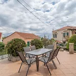 Traditional House بيت للعطل