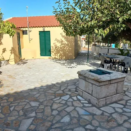 بيت للعطل Traditional House *