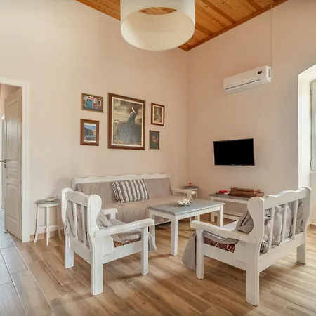 Traditional House Rifi