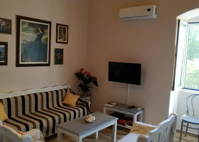 Traditional House Rifi