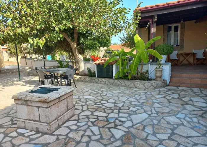 Traditional House بيت للعطل Rifi