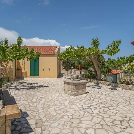 Traditional House Casa vacanze Rifi